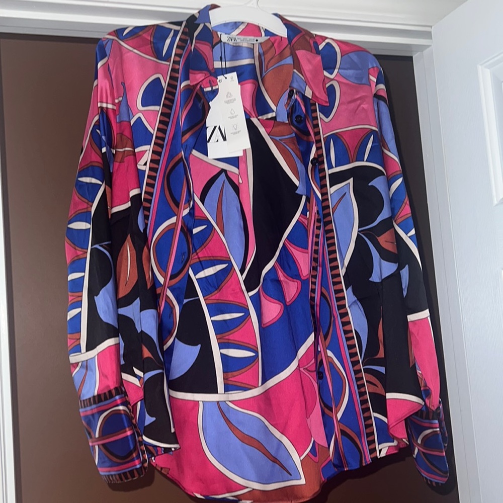 Zara button up shirt L